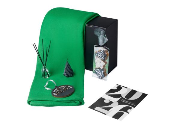 Подарочный набор «Re:Home» с пледом, свечой и диффузором